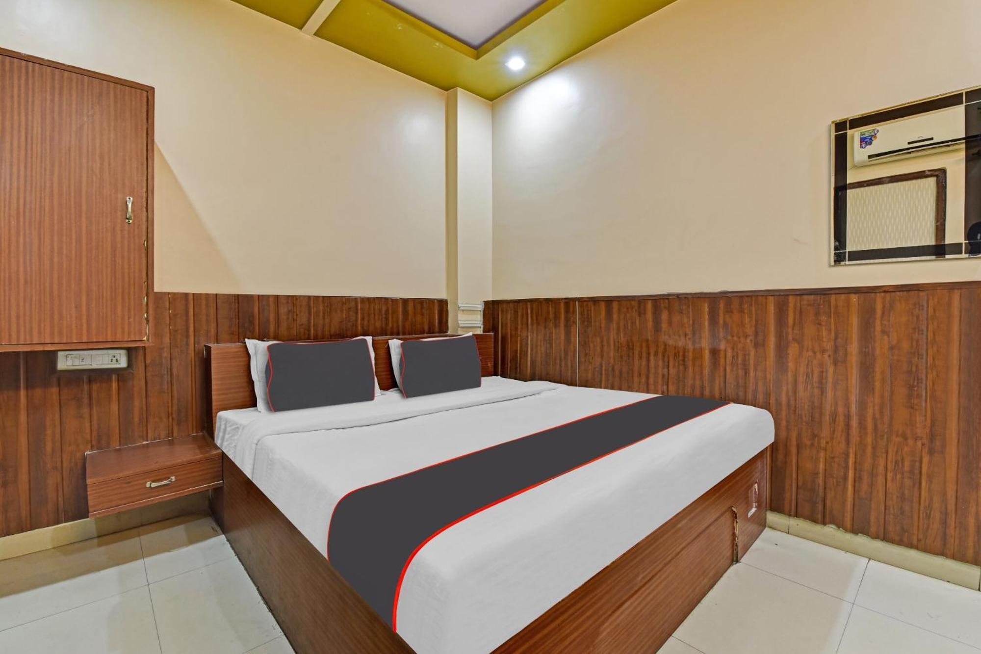 Hotel Collection O Royal Plaza Pushkar Esterno foto